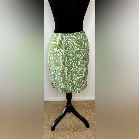 Loft Green and White floral Spring Summer pencil skirt lined zip back 2 petite - Picture 5 of 8